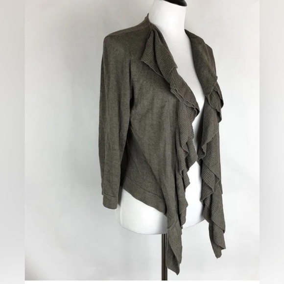 89th & Madison large gray open ruffle sweater - Picture 2 of 7